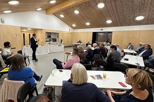 Mark Pack speaking with Lib Dems at Heavitree Community Hub